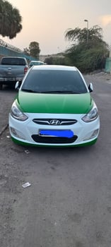 Hyundai Accent, automatique, très bon état