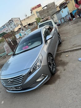 Hyundai Sonata 2016/17, diesel, climatisation parfaite