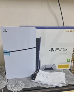 Playstation 5 slim 1tb avec fc24