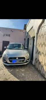 Suzuki Swift quasi-neuve, boîte automatique, 47 100 km