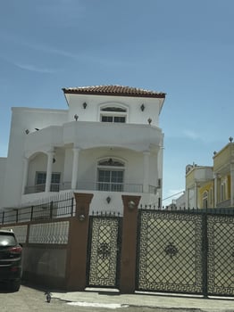 Villa Duplex F6 de Standing, groupe électrogène, Cité Saoudi