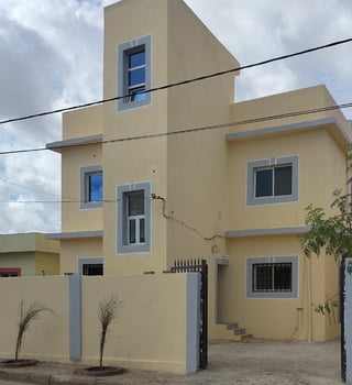 Appartement villa avec jardin à Warabi Hamdani - RDC