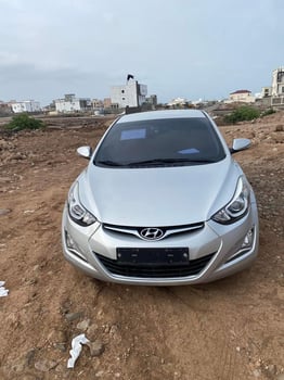 Voiture Hyundai Avante à louer, très bon état