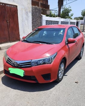 Voiture Toyota Corolla 2016, essence, boîte manuelle, excellent état