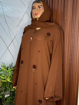 Abaya neuve élégante à petit prix