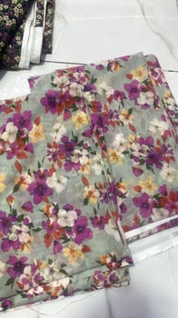 Tissus neufs multicolores, légers et fluide - Fabriqué en Espagne