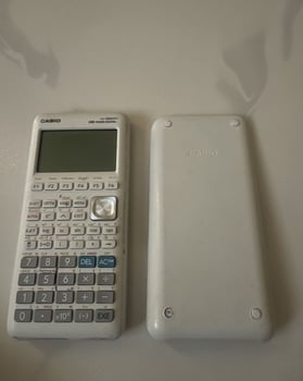 Calculatrice graphique programmable en bon état