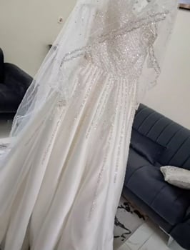 Robe de mariage neuve et abordable