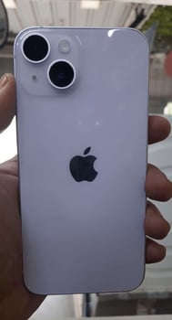 iPhone 14 83% batterie, comme neuf, offre à saisir