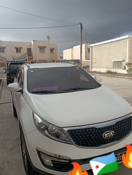 Kia Sportage 2016, automatique, climatisée, excellent état