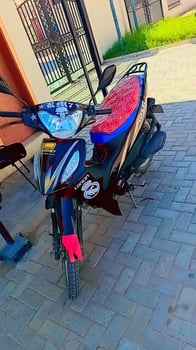 Moto Locin en excellent état