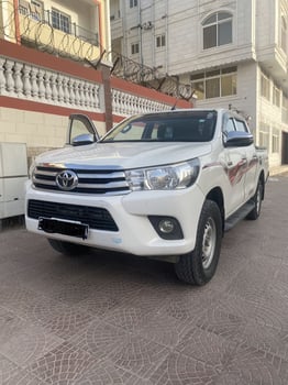 Toyota Hilux Requin 2021, diesel, boîte automatique, sans accident