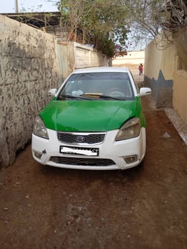 Taxi Kia Pride en excellent état à vendre