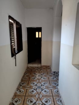 Appartement F4 avec parking et gardiennage à louer à Pk12 Farad