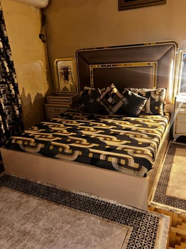 Chambre à coucher presque neuve à vendre