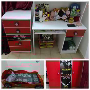 Chambre enfant complète - lit en voiture, armoire, bureau avec tiroirs