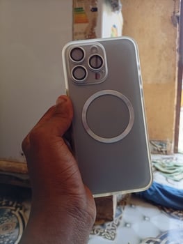 iPhone 15 Pro Max 256 Go, Batterie Capacité Élevée