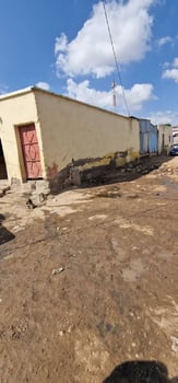 Maison 140m2 avec titre foncier au centre de PK12
