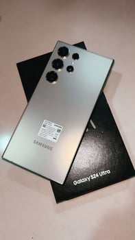 Samsung S24 Ultra 256 Go, 12 Go de RAM, comme neuf
