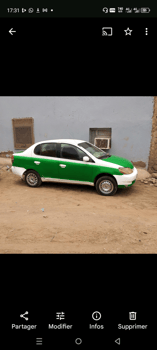 Toyota Plaza Taxi Économique à Vendre