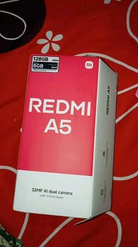Smartphone Redmi A5 128GB, 8GB RAM, sous garantie, comme neuf