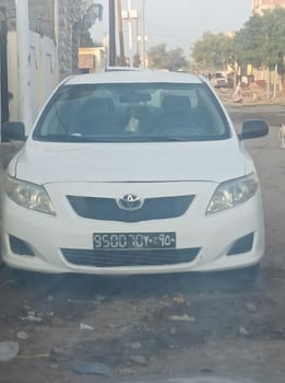 Voiture Toyota Corolla 2014 en excellent état