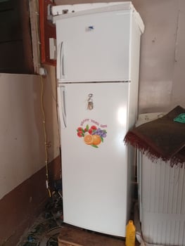 Réfrigérateur et machine à laver en excellent état à vendre