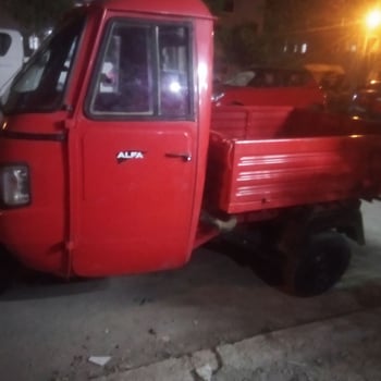 Bajaj 2023, diesel, en excellent état
