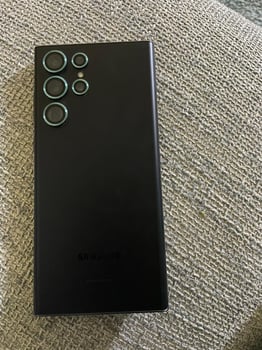 Samsung Galaxy S22 Ultra Noir 128GB, 8GB RAM - Prix négociable