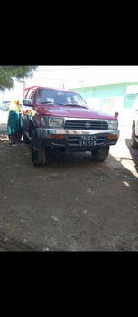 Toyota Serf Hilux Diesel, Très Bon État, Prix à Débattre