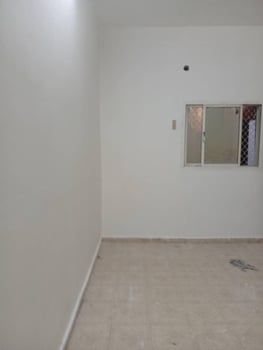 Maison F4 rénovée avec salle à manger à Barwaqo 1