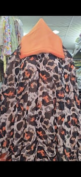 Dirac neufs avec foulard assorti – Plusieurs modèles