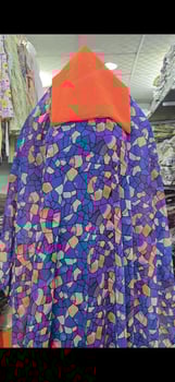 Dirac neufs avec foulard assorti – Plusieurs modèles