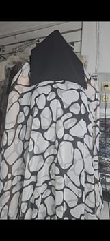 Dirac neufs avec foulard assorti – Plusieurs modèles