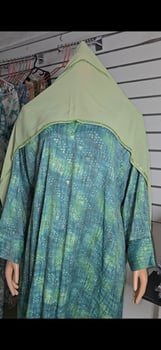 Dirac neufs avec foulard assorti – Plusieurs modèles