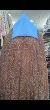 Dirac neufs avec foulard assorti – Plusieurs modèles