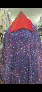 Dirac neufs avec foulard assorti – Plusieurs modèles