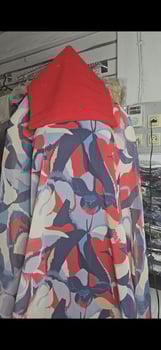 Dirac neufs avec foulard assorti – Plusieurs modèles