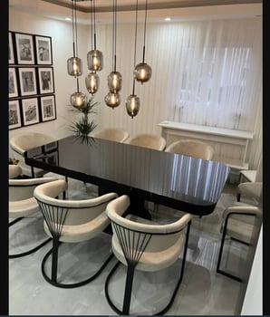 Salle à manger complète avec table marbre et buffet