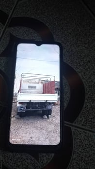 Camion de travail en excellent état à prix abordable