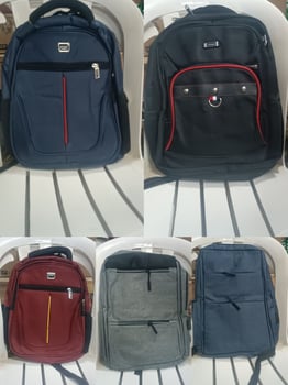 Cartables d\'écolier pour enfants scolarisés