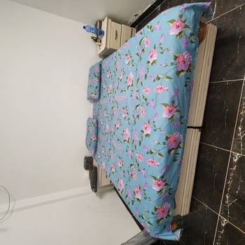 Grand lit king size avec matelas médical et surmatelas