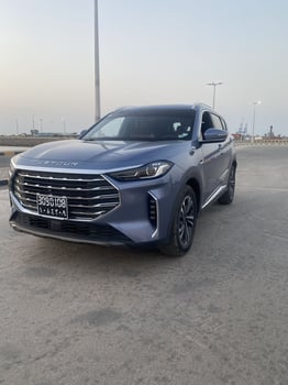 JETOUR X70 PLUS 2023, presque neuve , Boîte Auto, Tout Option, 7 Places