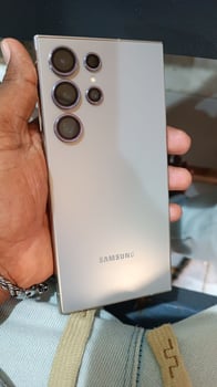 Samsung S24 Ultra, comme neuf