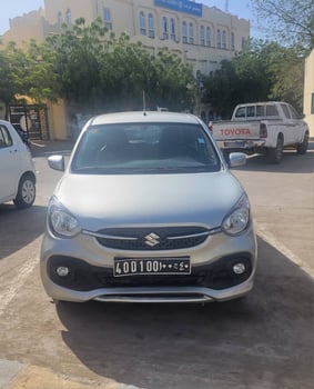 Suzuki Celerio 2023/2024 essence, boîte automatique, état impeccable