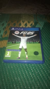 Jeu FIFA 25 - Comme neuf, utilisé 1 semaine