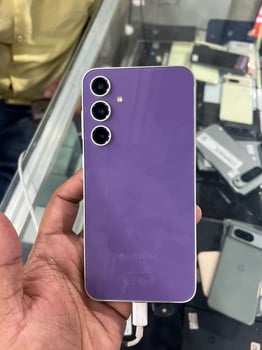 Samsung Galaxy S23 FE, 128Go, violet, 8Go RAM, comme neuf