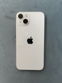 iPhone 13 128Go, parfait état, capacité 95% à vendre