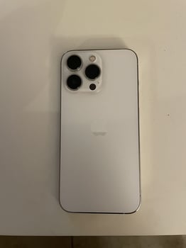 iPhone 13 Pro Max 256Go en excellent état à vendre