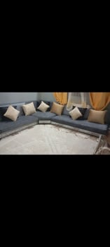 Salon avec 2 divans et un fauteuil - Kobaled inclus